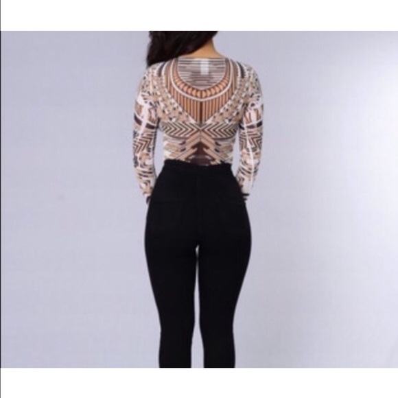 Beautiful bodysuit - Picture 2 of 2