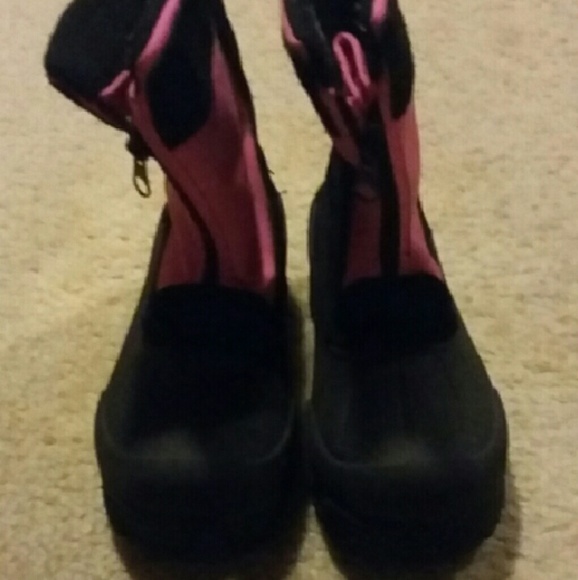 Pink and Black NorthStride Rain Snow Boots