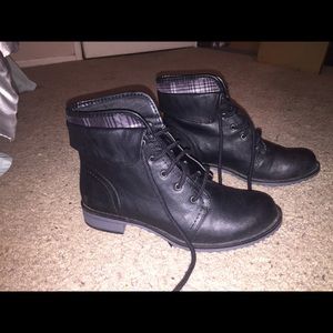 Short black bottles ankle flannel