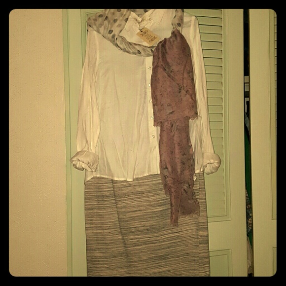 Complete outfit !! Never worn