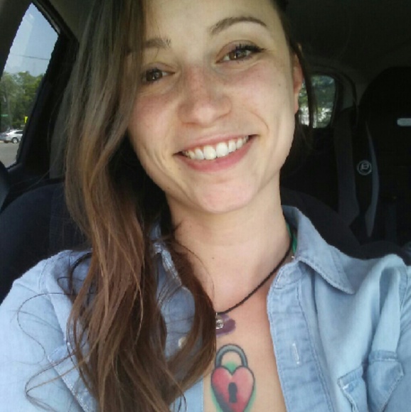 Meet your Posher, Lauryn