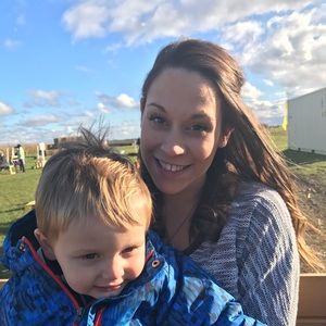 Meet your Posher, Lacey