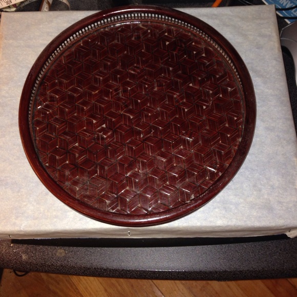Whicker tray
