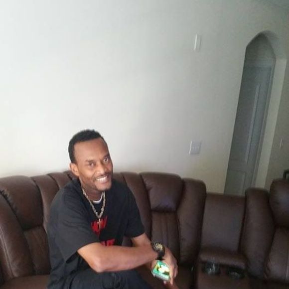 Meet your Posher, Sensee