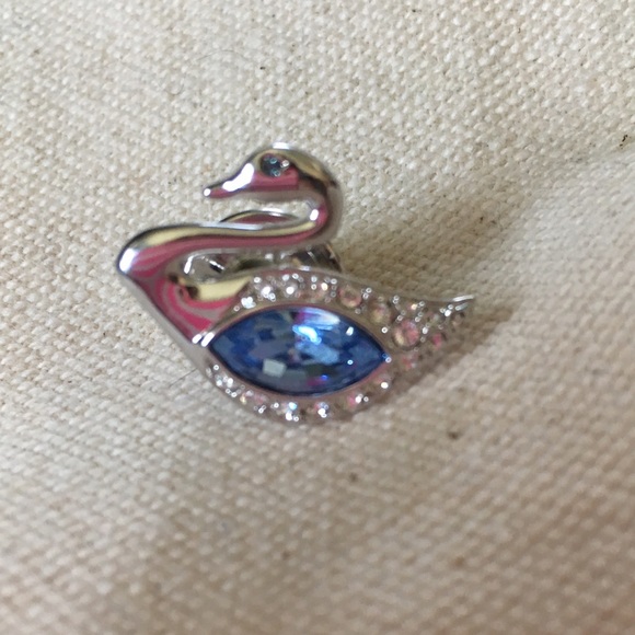 Gorgeous Swarovski Silver & Blue Jewel Swan Pin - Picture 2 of 6