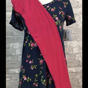 LuLaRoe LLR outfit - Floral and Leggings!