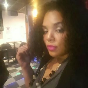 Meet your Posher, Louise