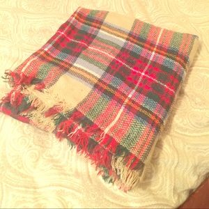 Plaid blanket scarf NWOT