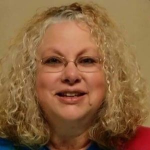 Meet your Posher, Debbie