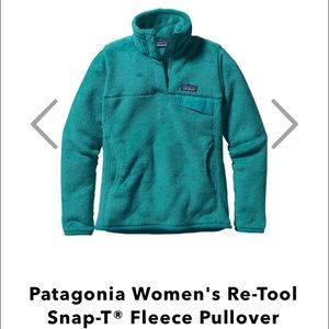 Patagonia woman's re-tool snap-T fleece pullover.