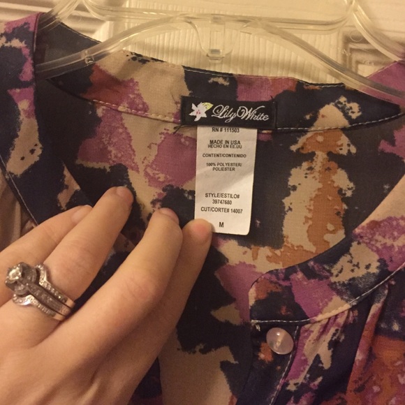 Women's shirt - Picture 3 of 3