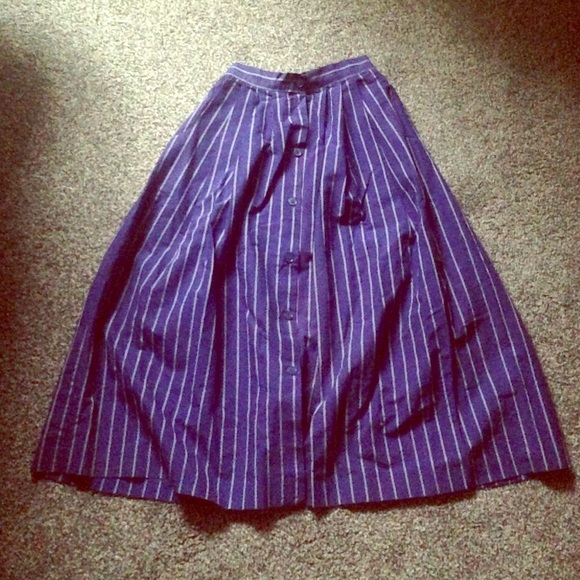 Vintage navy midi skirt