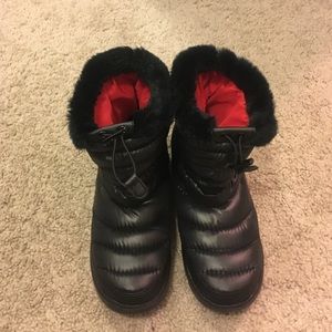 Very cute North Face snow boots