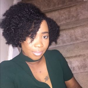Meet your Posher, Melisa