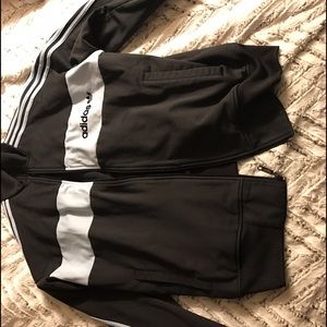Large zip down Adidas trefoil sweater.