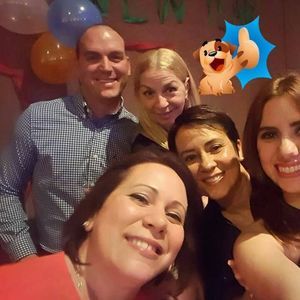 Meet your Posher, Idania