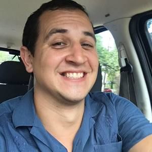 Meet your Posher, Luis