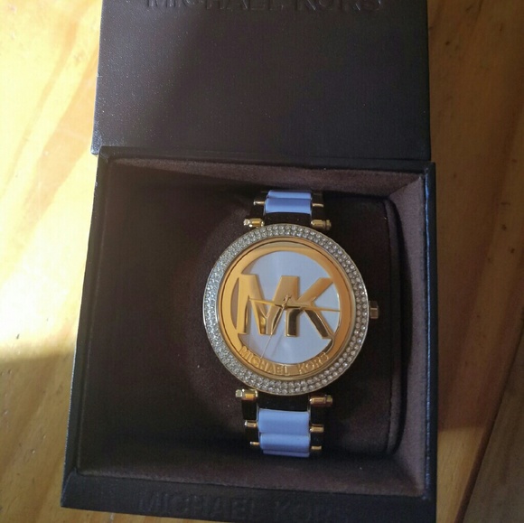 MK woman watch