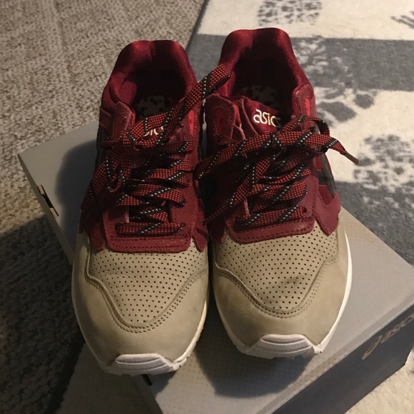 Asics Gel Saga size 4.5 men or size 6 or 6.5 women