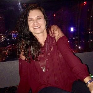 Meet your Posher, April