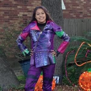 Meet your Posher, Veronica