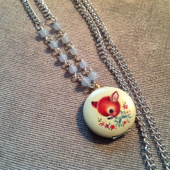 💕gifted💕Precious fawn locket 💕 - Picture 3 of 4