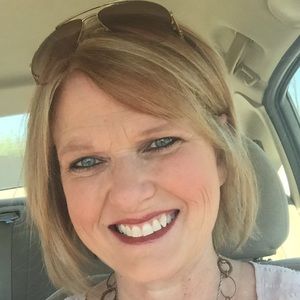 Meet your Posher, Karin