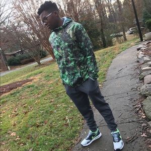 Meet your Posher, Devon