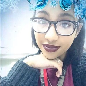 Meet your Posher, Nina