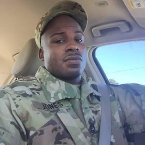 Meet your Posher, Parris