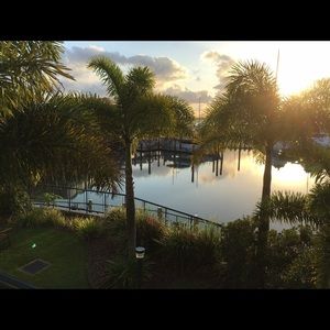 Meet your Posher, Adi