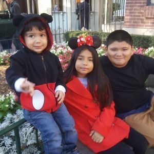 Meet your Posher, Claudia