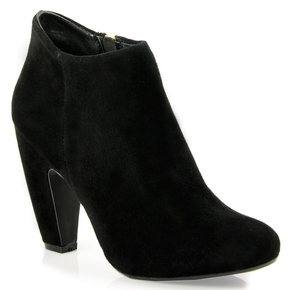 Steve Madden Panelope Suede Side Zip Bootie