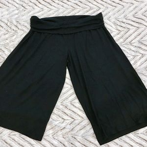 Palazzo capris/ gaucho sleep/loungewear - black