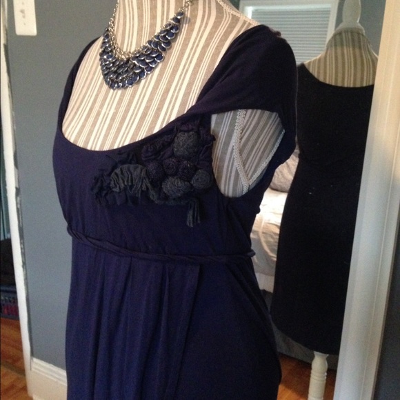 Cap sleeves cocktail dress - Picture 2 of 3