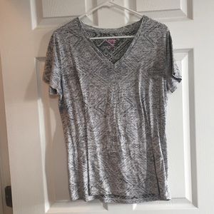 Grey patterned v-neck shirt
