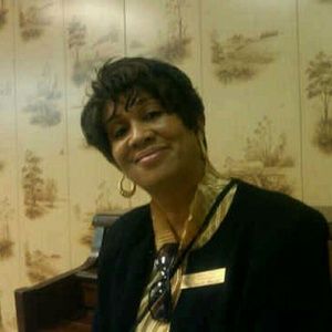 Meet your Posher, Paula