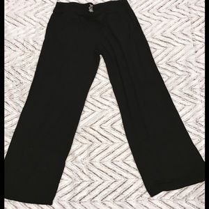 Sleep/loungewear in black