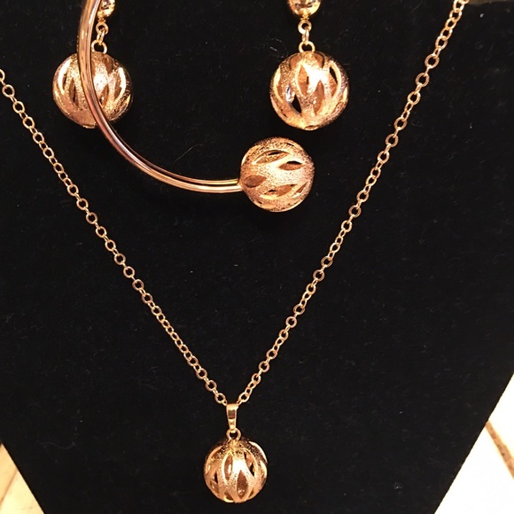 Set of jewelry