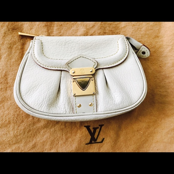 Auth. vintage Louis Vuitton purse-Champagne color
