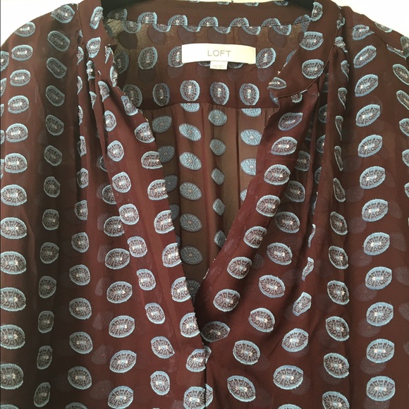 Beautiful sheer Loft blouse