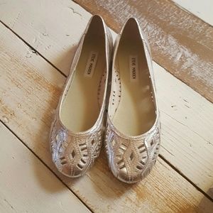 Silver flats
