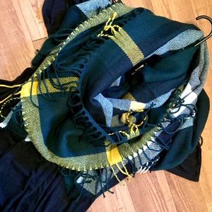 Plaid fringed blanket scarf