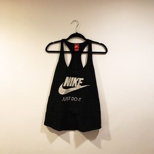 Nike women's tank top
