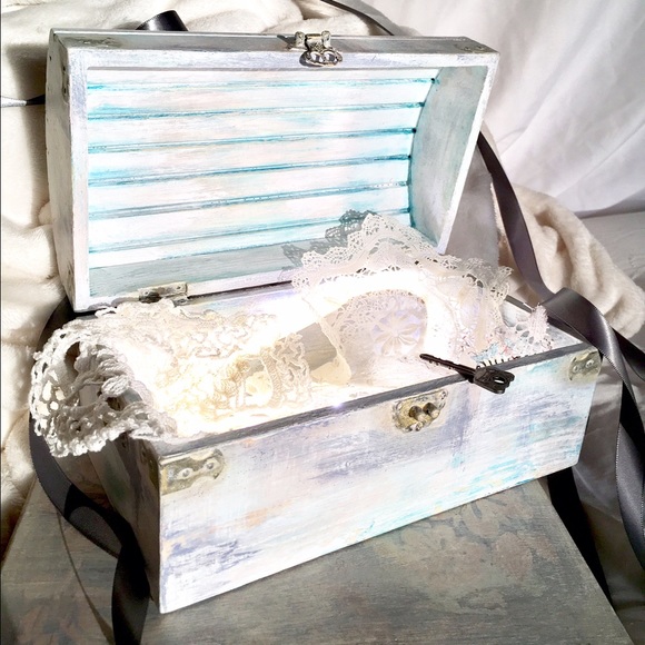 Time Capsule_Keepsake box_Treasure Chest - Picture 2 of 8