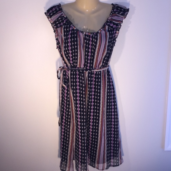 Merona Dresses & Skirts - Merona Medium Ruffle Sleeve Cute Dress