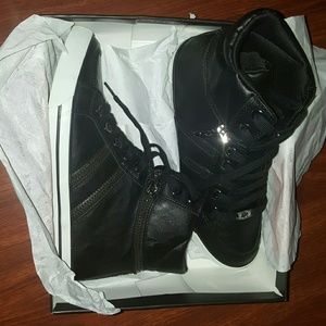 G by GUESS Orizze High Top Sneakers Size 8 Women's