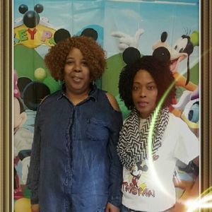 Meet your Posher, Denise