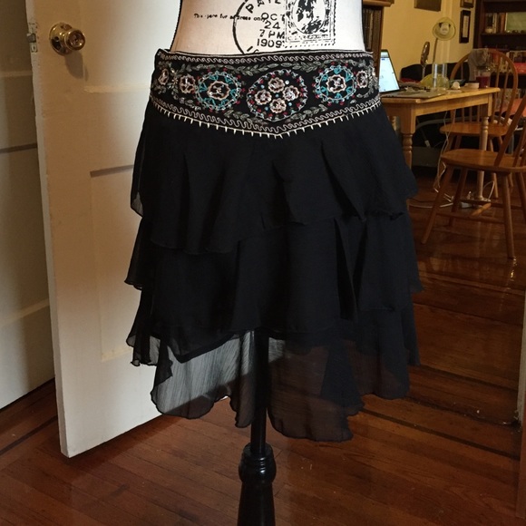 NWOT Carling black mini skirt