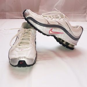 NIKE // Woman's Shoes